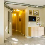 8 Bed Spaces And High Standard With Parking Included Trondheim
